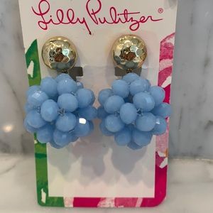Lilly Pulitzer gold Perry winkle clip on earrings